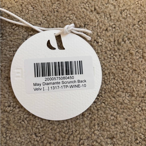 MAY SCRUNCH BACK VELVET SPARKLE TOP WINE - Picture 5 of 5